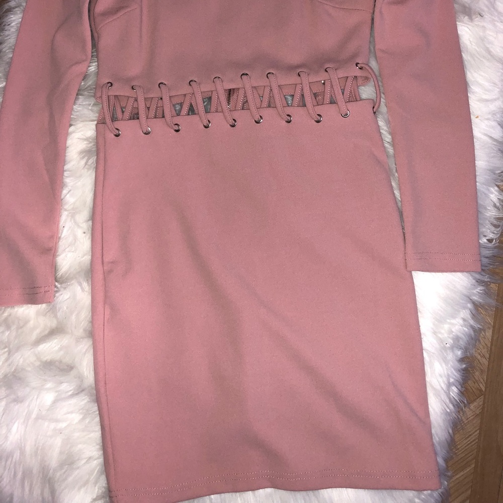 Dress - Picture 3 of 3